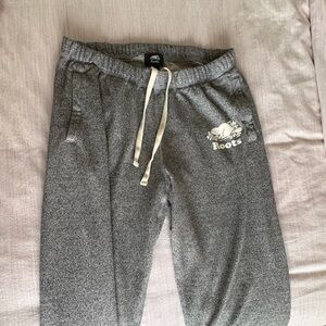 Roots Salt and Pepper Sweatpants 🦫